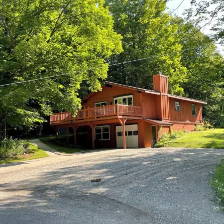 Updated & Central. ATV Trails, golfing, skiing pictured rocks within 3 miles.