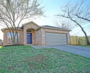 4 Bedroom-2 King Beds GREAT location, minutes to AT&T Stadium and DFW Airport!