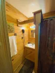 Deer Run is your perfect Mountaintop Cabin Equipped for Family Adventure!