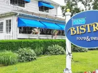The Good Times House Hotels in Riverhead