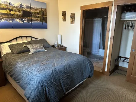 Quiet Ski in/Ski Out 1-Bedroom Condo Granby Ranch CO. Near Rocky Mtn Natl Park Отели в г. Грэнби