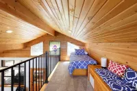 Chic Hill Country Oasis