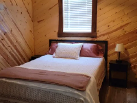 The Whitetail Cabin for a Northern Wisconsin experience of fun and relaxation... Hotels in Flambeau
