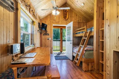 Trapper cabin