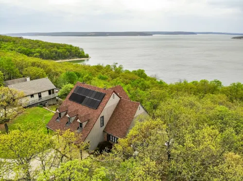 Stunning Skiatook Lake Three Story Getaway
