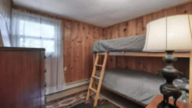 Snowmobile Trails Are Being Groomed and Skiing is Great 艾昂縣住宿飯店