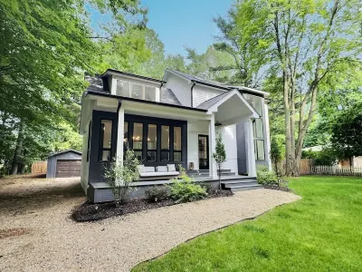 The Haven at Sawyer: Luxury Escape in SW Michigan near Warren Dunes Hotels in 