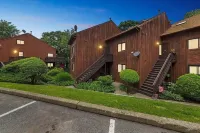 Chic-Retro Ski Loft | Mountain Creek slope-side