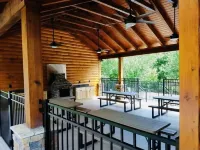 New Listing-in-Cabin Pool-Arcades-King Beds - プライペートプール