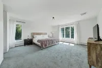 Spacious + beautiful 5-bedroom Mediterranean Villa in Monroe, NY.