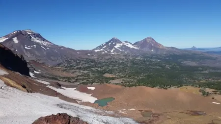 Award Winning Downtown Cottage Retreat-Bachelor is Open-EV Charger