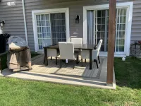 Your Beach "Summer White House": Walk/Bike to Shops, Eats, Beach; 3BR. Sleeps 6.
