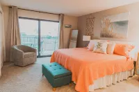 Updated Roomy 3 Bedroom Waterview w/Pool Sleeps 9 -Pool, Pier, Tennis/Pickleball Các khách sạn gần Gulf Islands National Seashore
