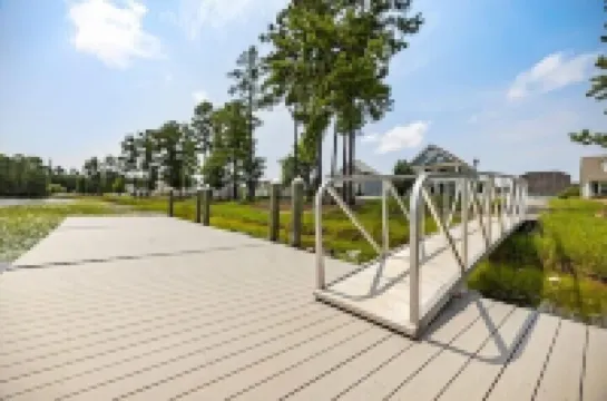 Kenzie’s Corner | Modern | Comfort | Resort