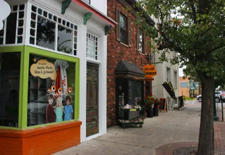 Historic Downtown Traverse City Apartment