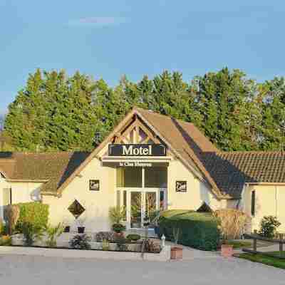 Le Clos Mouron Hotel Exterior