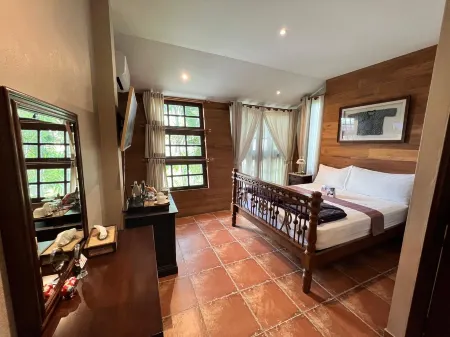 Gavill15 Classic Boutique House