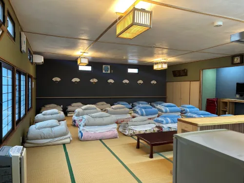 Saboji Hotels in Takamori