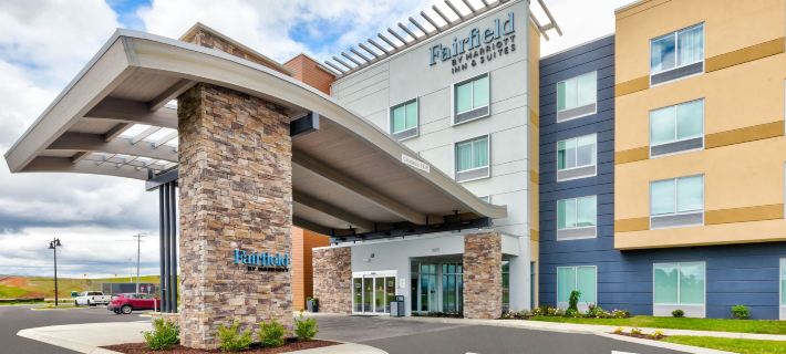 Fairfield Inn & Suites Knoxville Airport Alcoa Hotels in Blount County