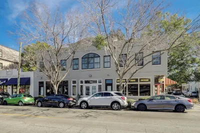 Spacious, Walkable & Cozy with lots of Space! King and Queen beds