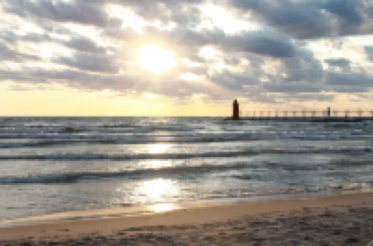 Quiet and cozy cottage, in town