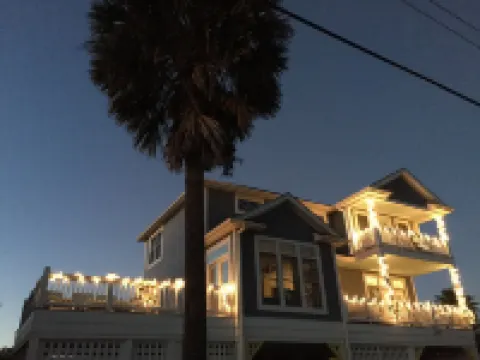 Beautiful Edisto 2nd Row Home with Ocean Views