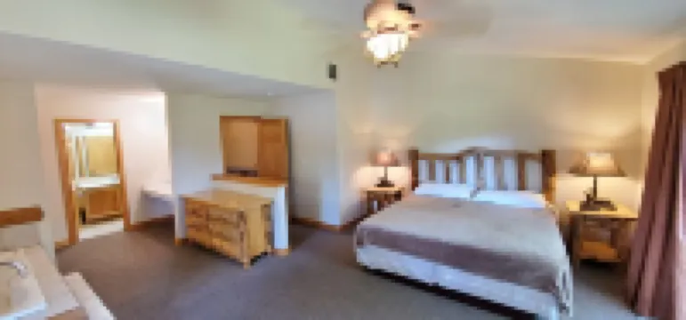 Lifetime Memories, Hiking Trails, WIFI, Near River, Play Ground, NO CLEANING FEE Hotels in 