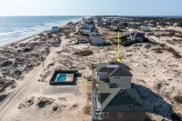 Salted Dunes OBX,  Beach front, Wild Horses, Pool, Hot Tub, 4x4 Beach, 7 Bedroom - 비치