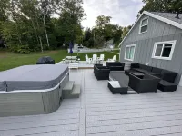 Relaxing cottage on Burt Lake Hotels in Cheboygan County