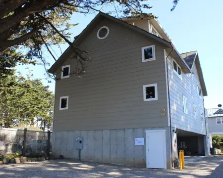 Captain's quarters Hotels in Moss Beach