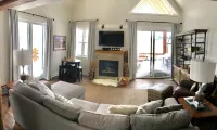 Stunning Ski-in Ski-out Saddle Ridge End Unit in Big Sky/Moonlight