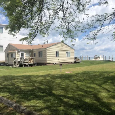 Lake StClair Belvedere Bay Hot Tub 2 Boat Wells  Fishing  Paddle Boards, Kayak Macomb County 호텔