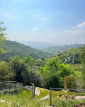 Cheerful four bedroom house with charming view!