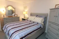 Classic Cape: Huge Yard, Walk to Beaches, Brewster Flats, Restaurants & Bars