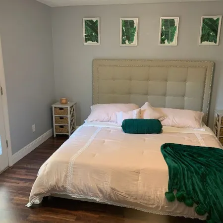 Vacation Home w/ HOT TUB, 2 MASTER BEDROOMS, HEATED POOL NEAR BEACHES!