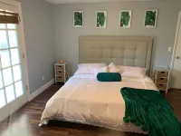 Vacation Home w/ HOT TUB, 2 MASTER BEDROOMS, HEATED POOL NEAR BEACHES!