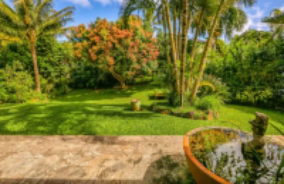 AIR CONDITIONED HOME FEATURED ON TV - CLOSELY LOCATED TO BEAUTIFUL N SHORE BEACH