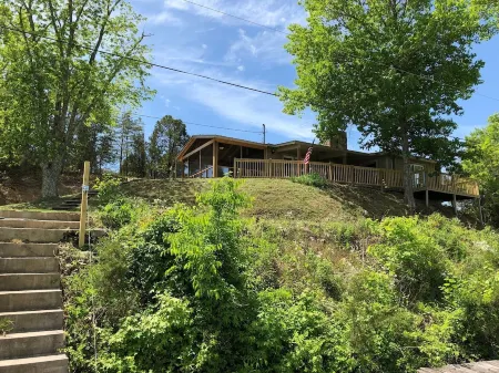 Special Rates Douglas Lake Front Cabin Retreat w/ Boat Ramp and Private Dock