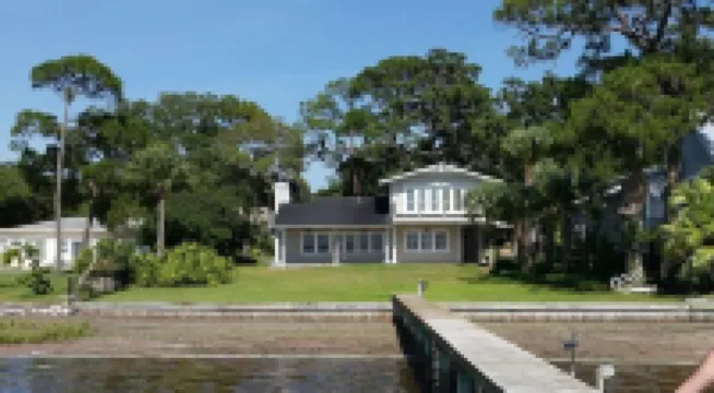 Romantic Escape; Open Gulf View; Your Own Private Dock!  Elevator to master.
