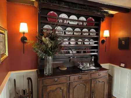 1798 House - Historic house 1 mile from downtown New Hope