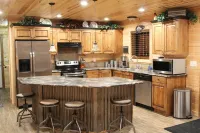 Smell the fresh Mountain Air at the "Old Hwy Cabin"