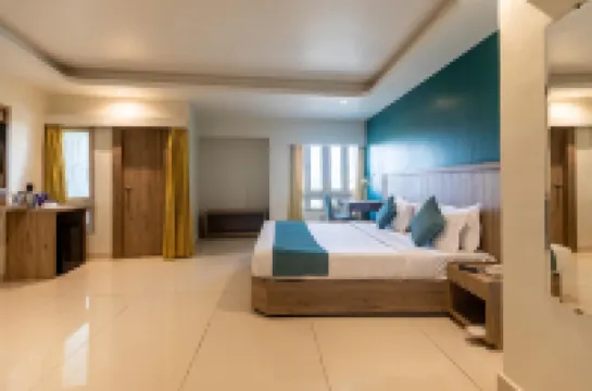 Hotel Amer Palace Hotels in Bhopal