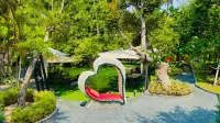 Cafe in Farm & Dome, Baan Suan Lan Sang Hotels in Tak