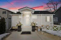 Lily of the Valley Cottage ~ Cozy Lake Orion Gem