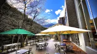 Yuki Lodge Hotels in Akiota