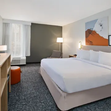 Spark by Hilton Jackson Ridgeland