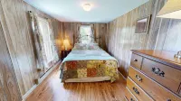 Private Cabin walk to Pine Creek or hike PA Grand Canyon, Summer Fun Chestnut