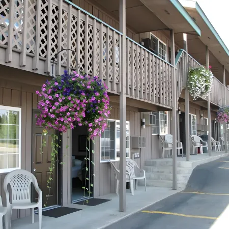 Chalet Inn