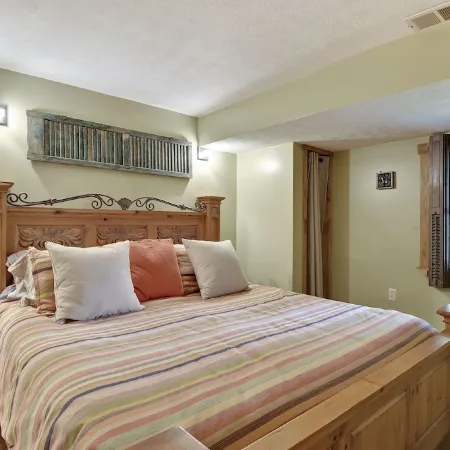 Secluded Cabin, Comfortable Lux, Valley View ~ Canaan Valley & Seneca