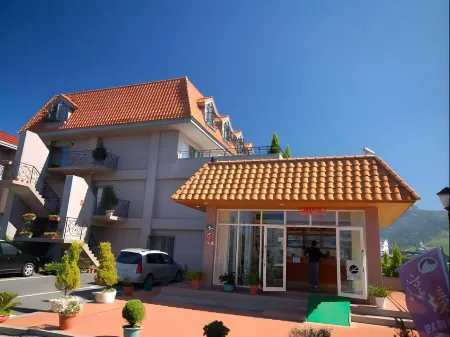 Chun Jing Hillview Villa